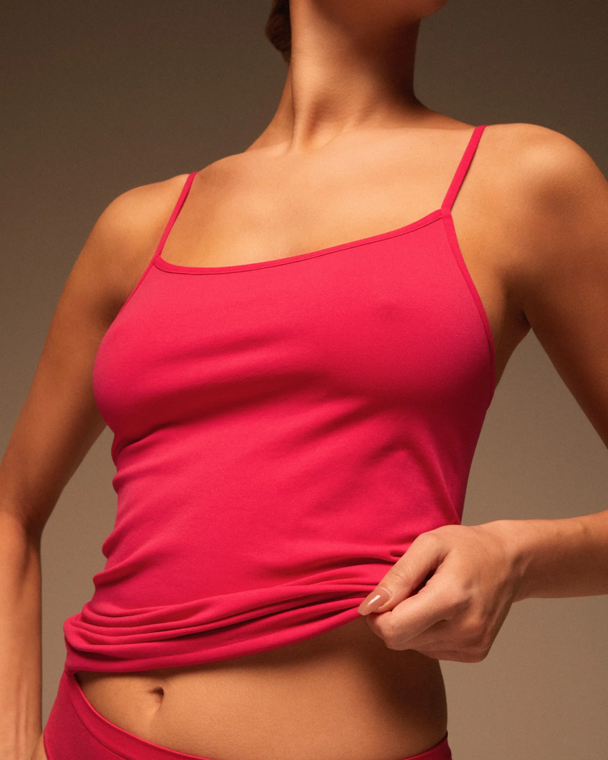 Canotta seamless con spalline sottili