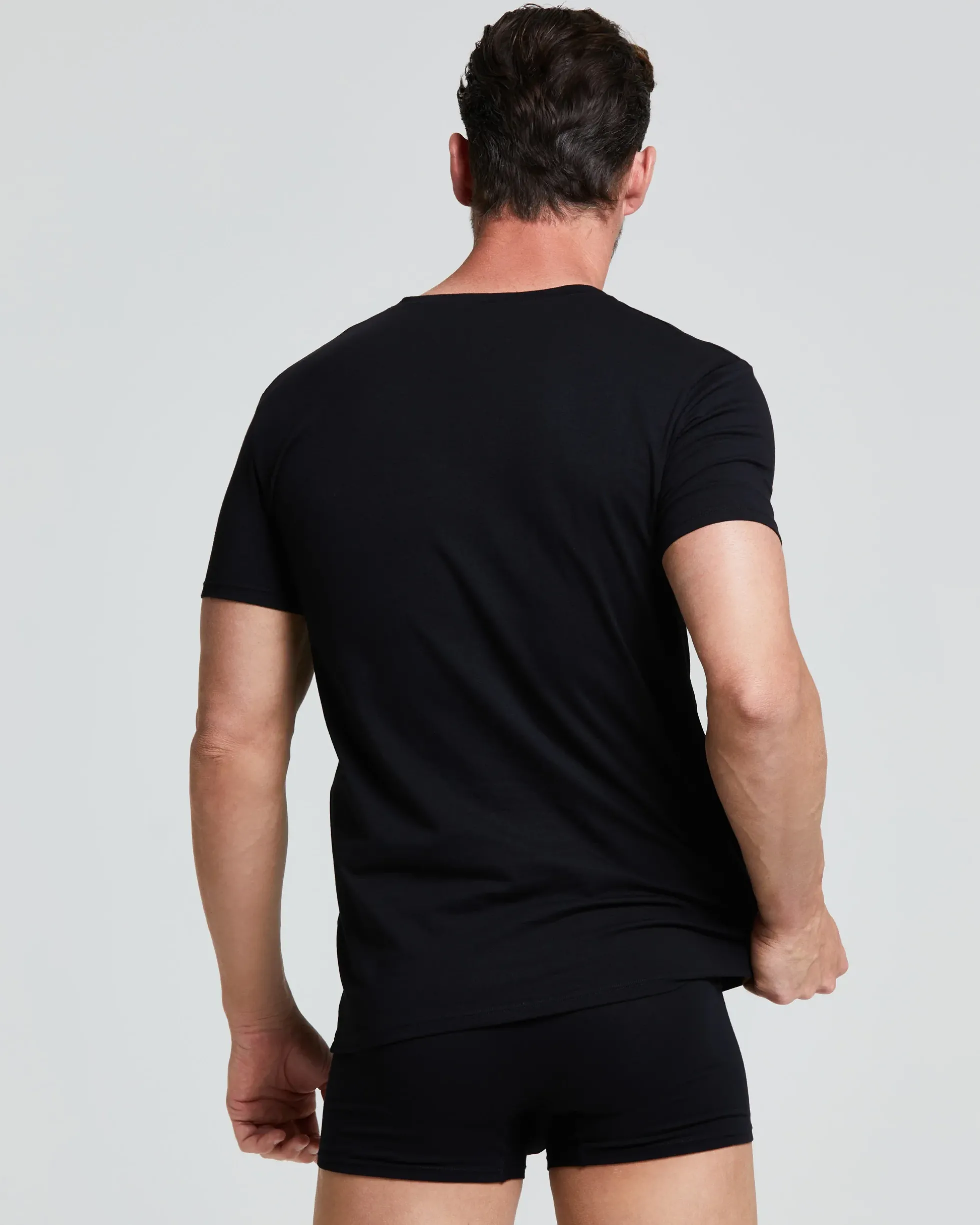 T-SHIRT SCOLLO V